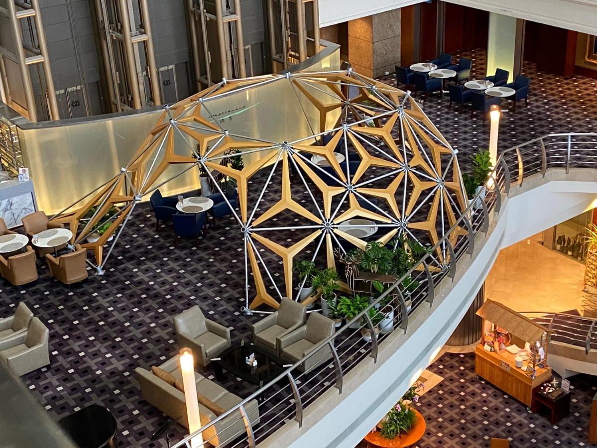 Ambassador Hotel Hsinchu Bagian luar foto The Star Lounge at Sydney Airport