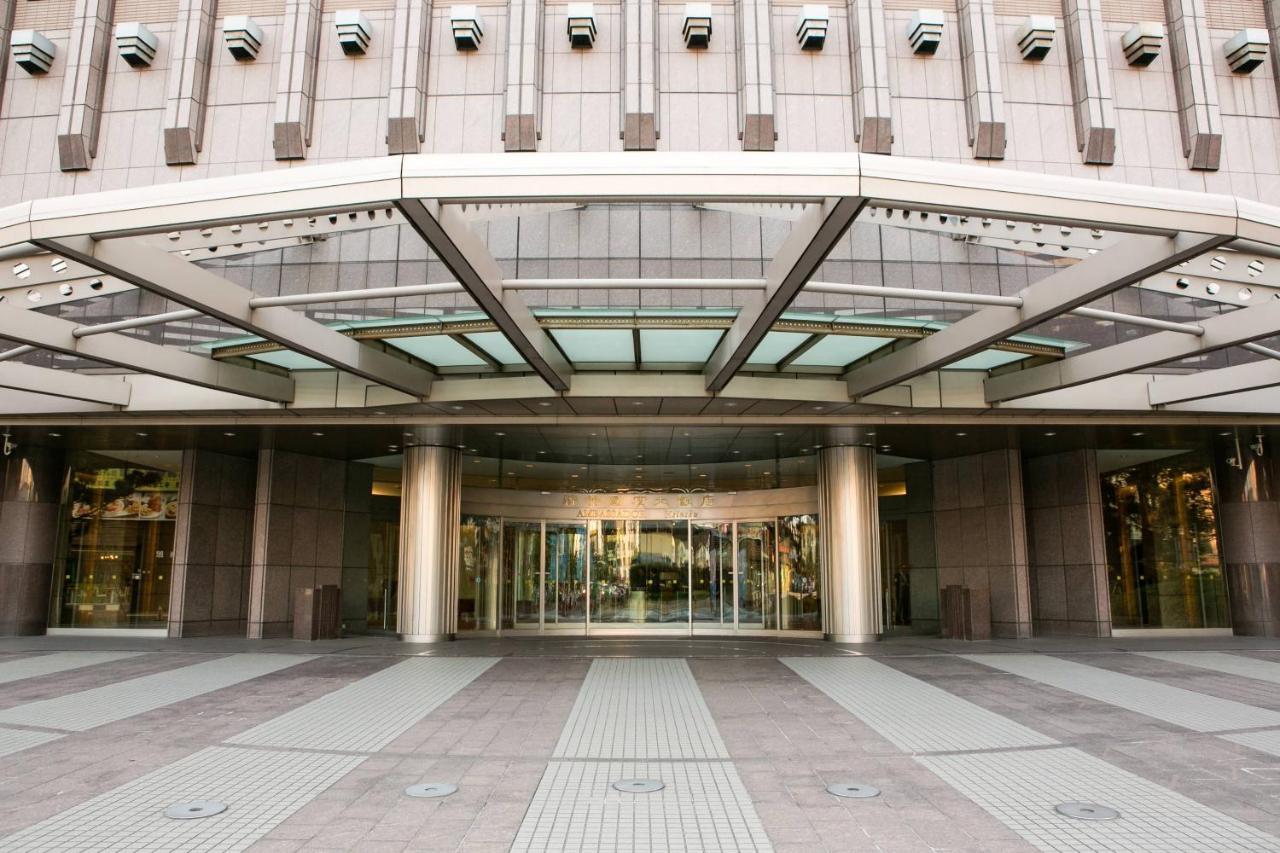 Ambassador Hotel Hsinchu Bagian luar foto Entrance